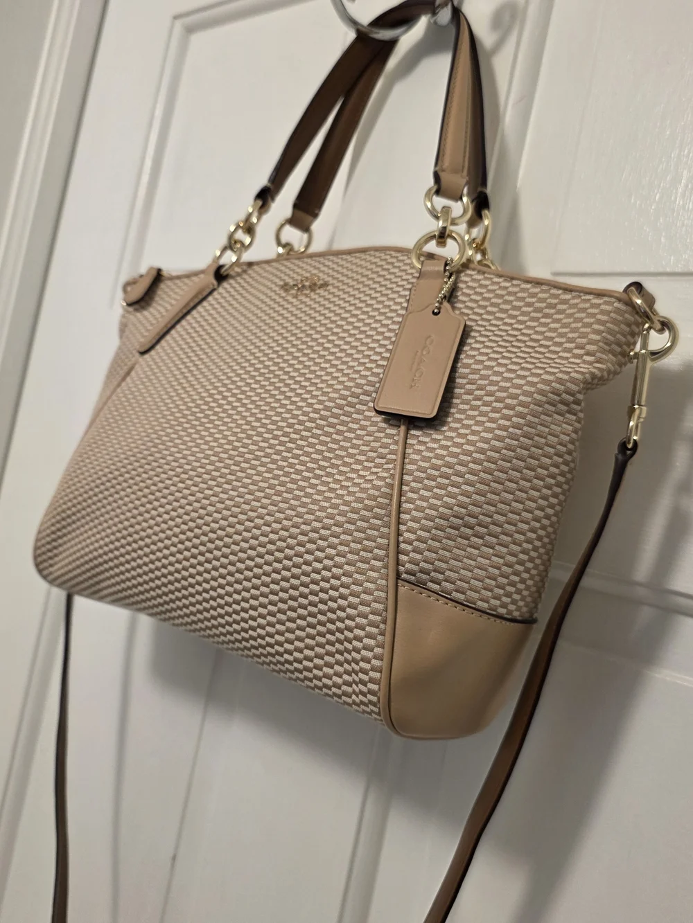 EC Coach Kelsey Beige Jacquard Print Satchel/Crossbody Bag F57244